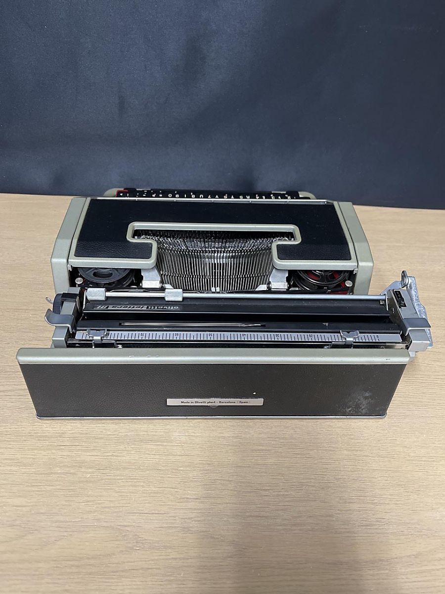 ジャンク品】 olivetti オリベッティ タイプライター lettera DL