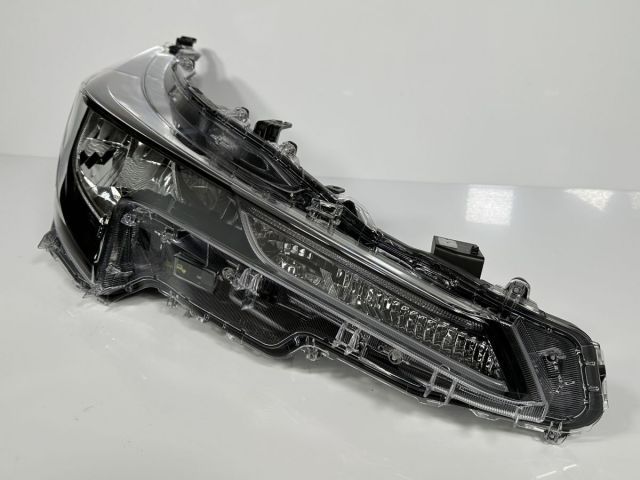 カローラツーリング ZRE212W ZWE211W ZWE214W 純正 右ヘッドライト 右