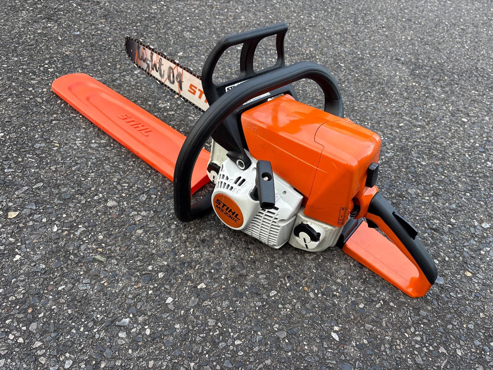 STIHL スチール エンジンチェンソーMS 230 C-BE 完全整備済み モデル み