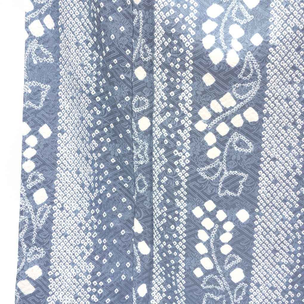 小紋 身丈161 cm 裄67 前幅24 後幅30 袖丈49 袖幅34 レディース 袷 絞り 裄長 裄Lサイズ 秋冬春用 正絹 シルク グレー リメイク リユース リサイクル 呉服のきくや