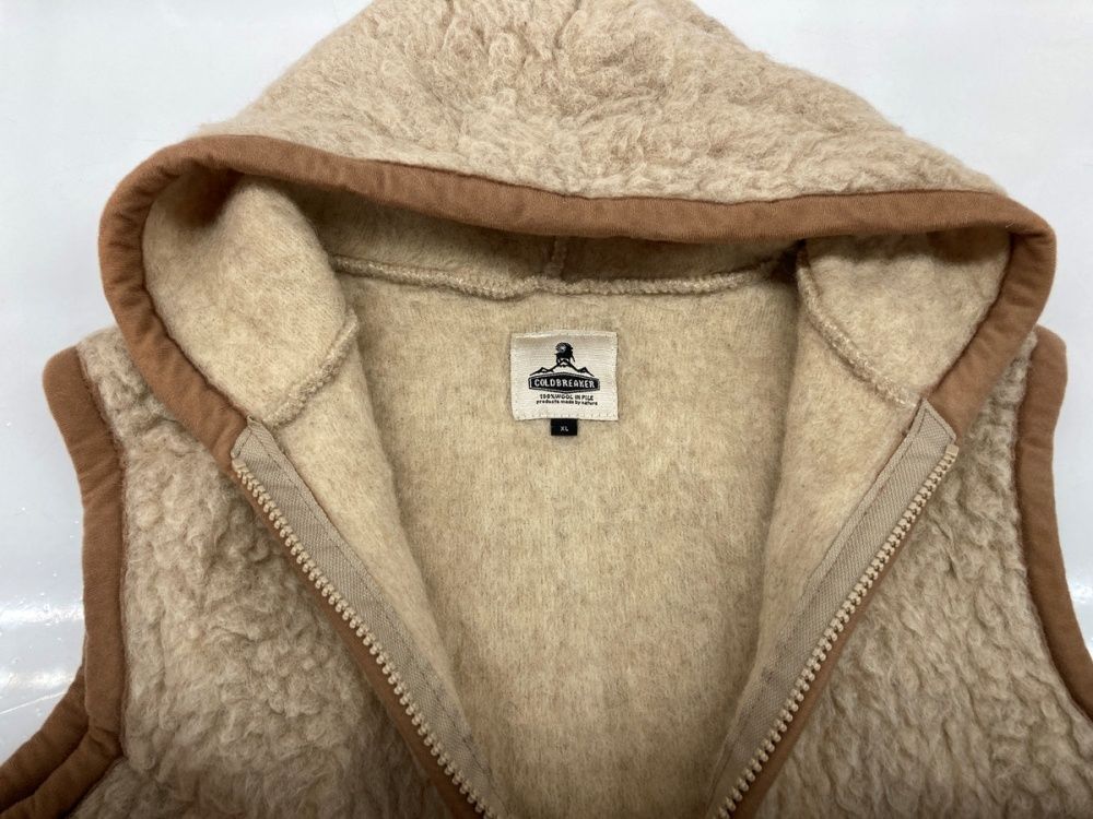  コールドブレーカー COLD BREAKER Vest ROBBY ロビー ウール WOOL 毛 フード フーディ ジップアップ ボア フリース ポーランド製 BEIGE 2019-05-70 ベスト 無地 ベージュ XLサイズ 104 LT-276 ベスト ジレ ベスト ジレ ビスチェ
