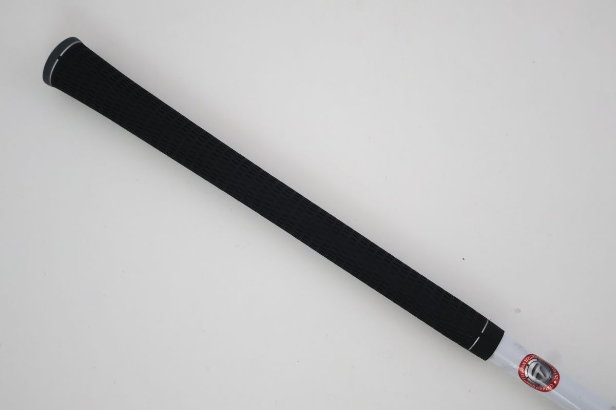 ○訳有激安！テーラーメイド ドライバー用スリーブ付き！三菱ケミカル