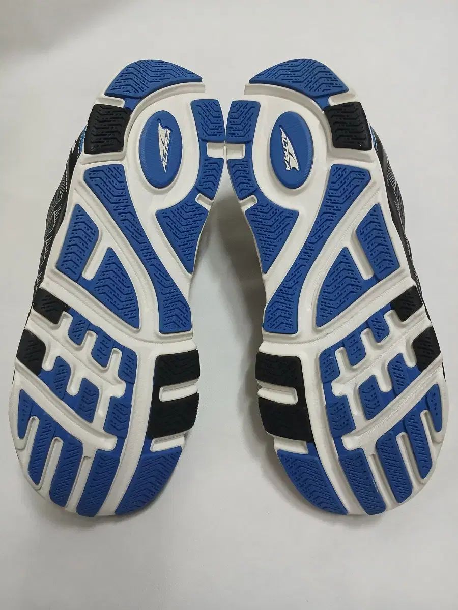  アルトラ プロビジョン 3 0 安定化 M 10 280 その他 靴