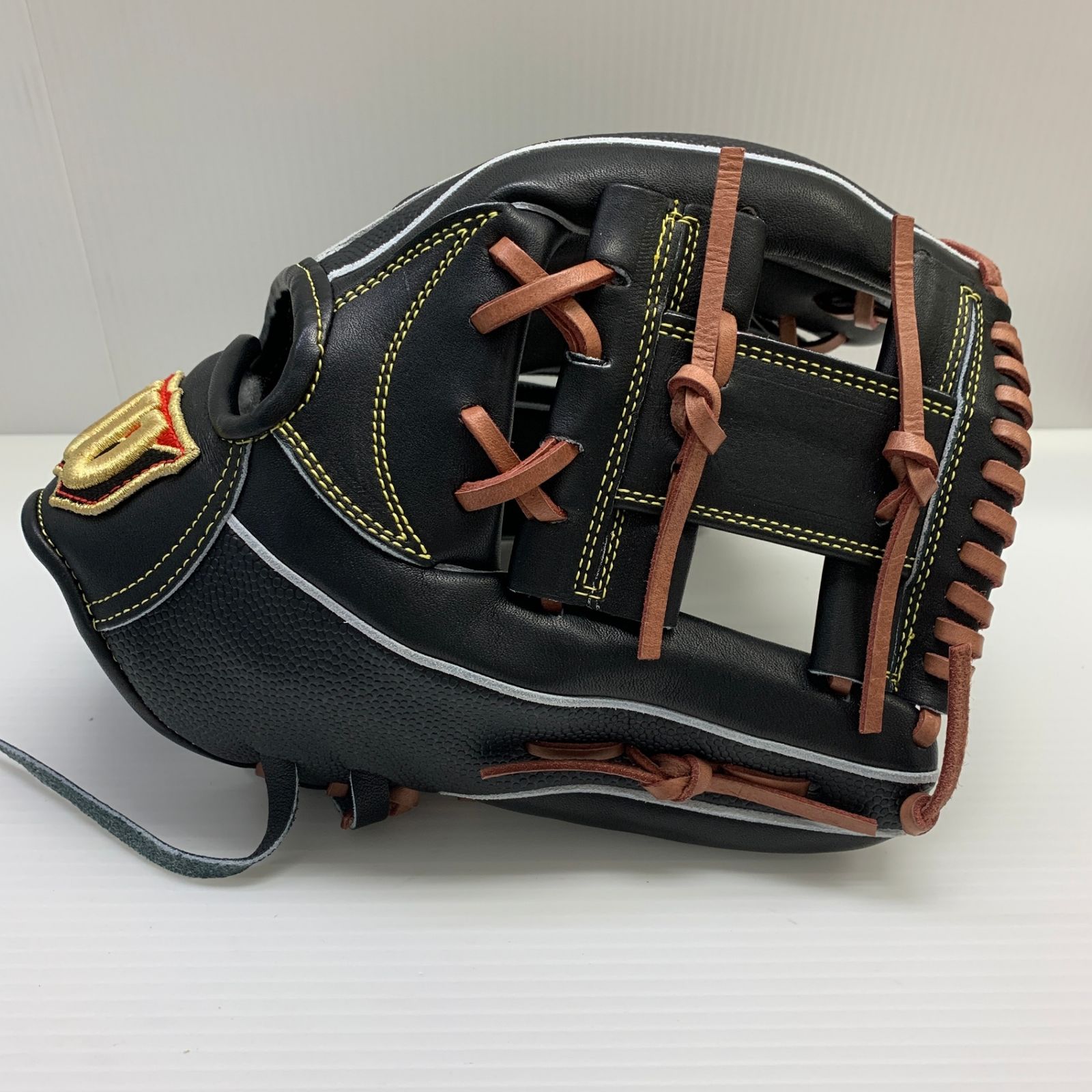 ウィルソン Wilson ウィルソンスタッフ 硬式 大人 一般 内野手用 グローブ グラブ 右投げ 野球 7233