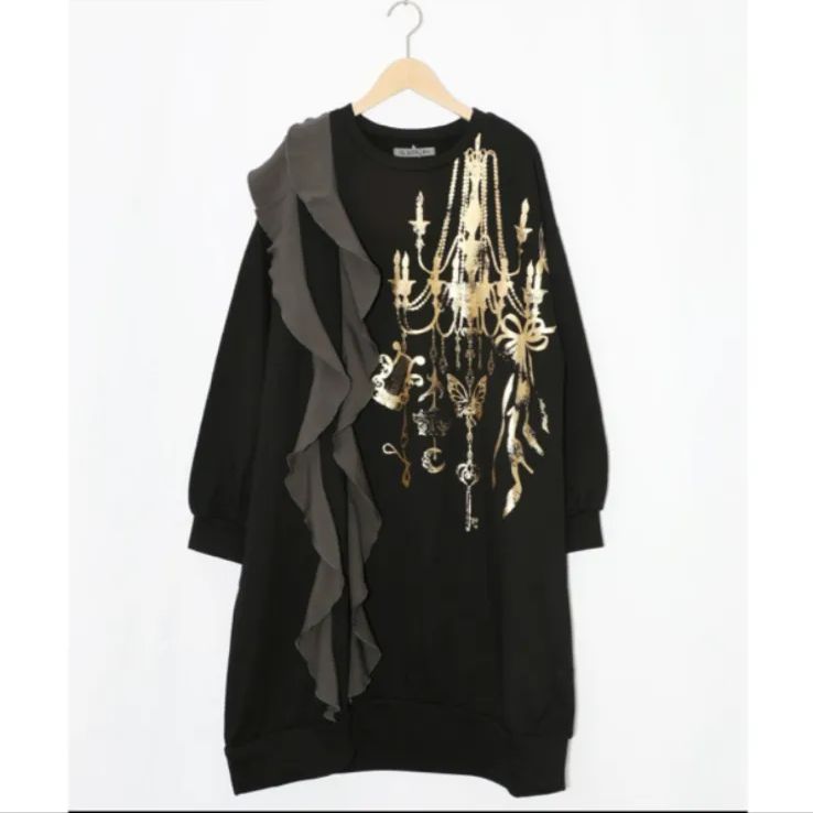 iS ScoLar 箔プリントシャンデリア フリル裏毛ワンピース