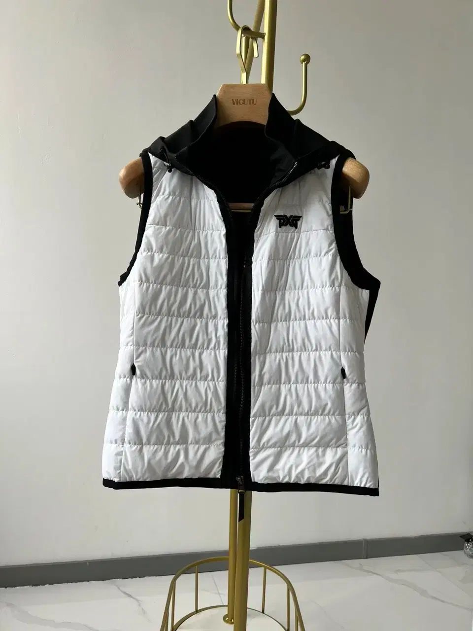 PXG レディースゴルフ ダウン ベスト - メルカリ