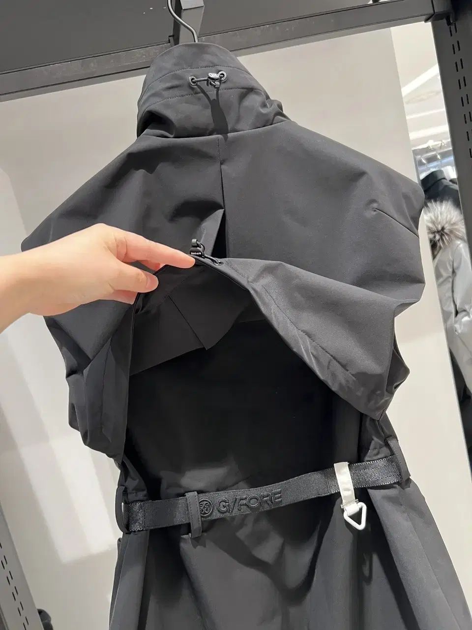 新品未使用新作G/FOREジーフォアレディースベストsizeMブラック G FORE(ジーフォア) レディースゴルフ ジップアップ ベスト ジャケット