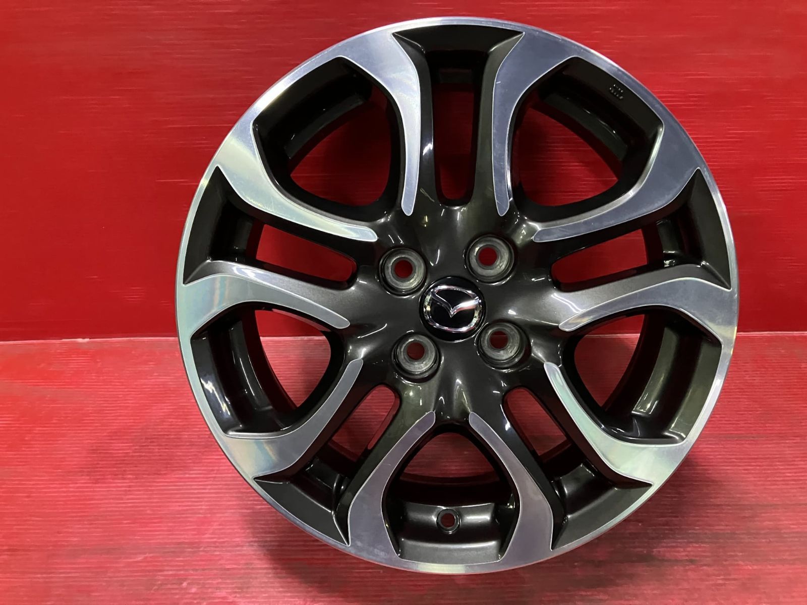 ホイール 16 x 5 40 100 4 H マツダ DJ系デミオ 4本SET