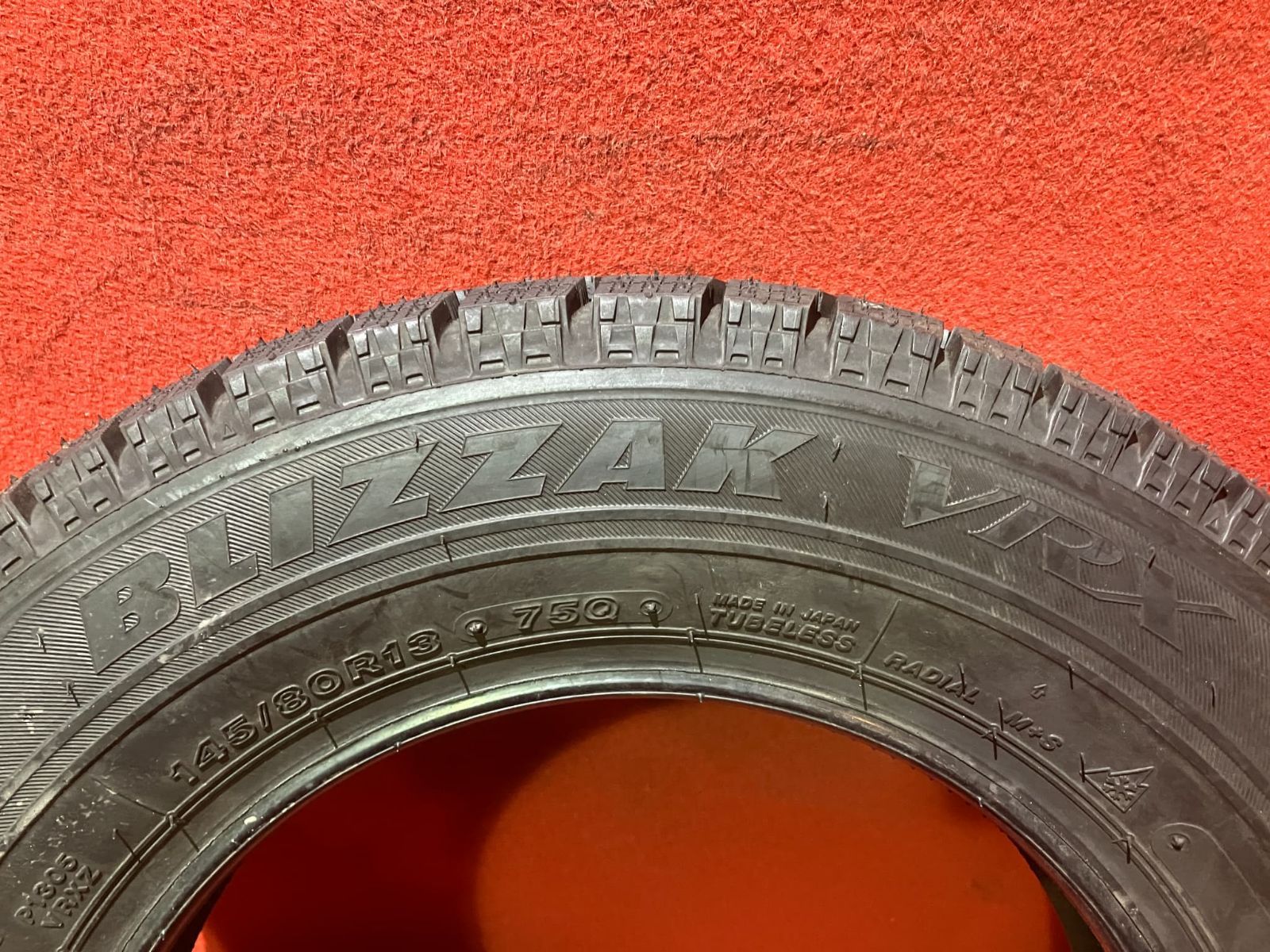  スタッドレスタイヤ 145 80 R 13 VRX 4本SET 13インチ スタッドレス