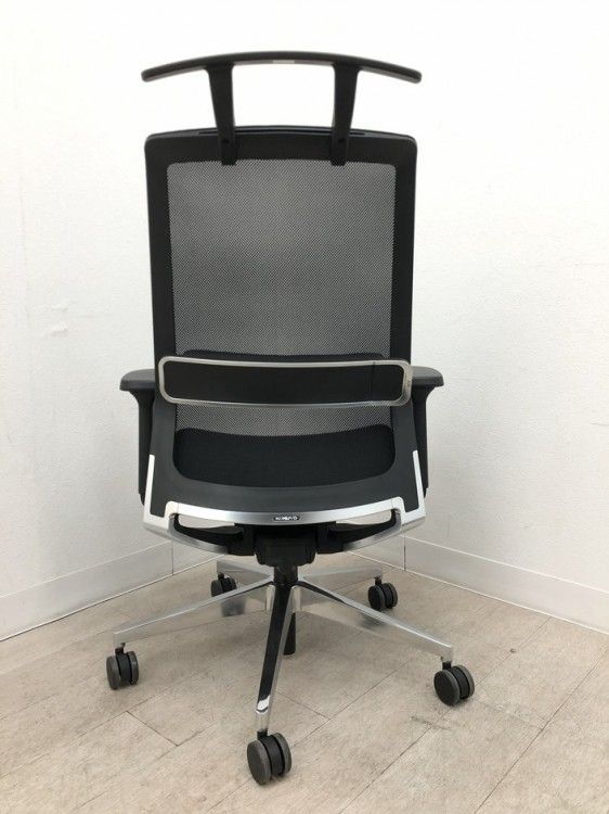  アウトレット品 コクヨ 可動肘付エアフォート2チェア C09 P24W ブラック 姿勢サポート オフィスチェア ワークチェア 椅子 チェア