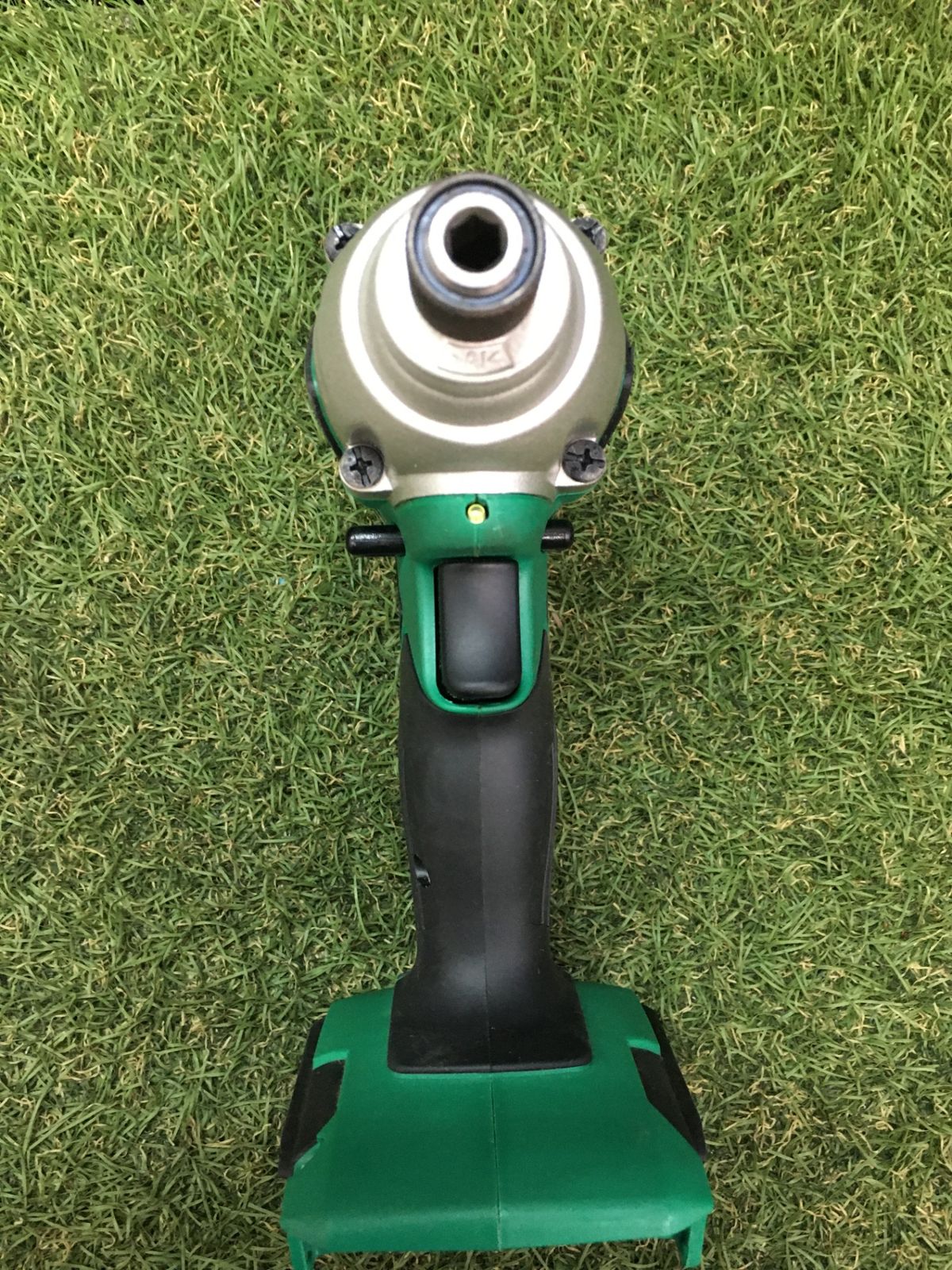  品 0906 makita マキタ DIY用14.4 v充電式インパクトドライバ 1.5 Ahバッテリx 1 充電器 ケース M 695 DS 電動インパクトドライバー ドリル ドライバー レンチ