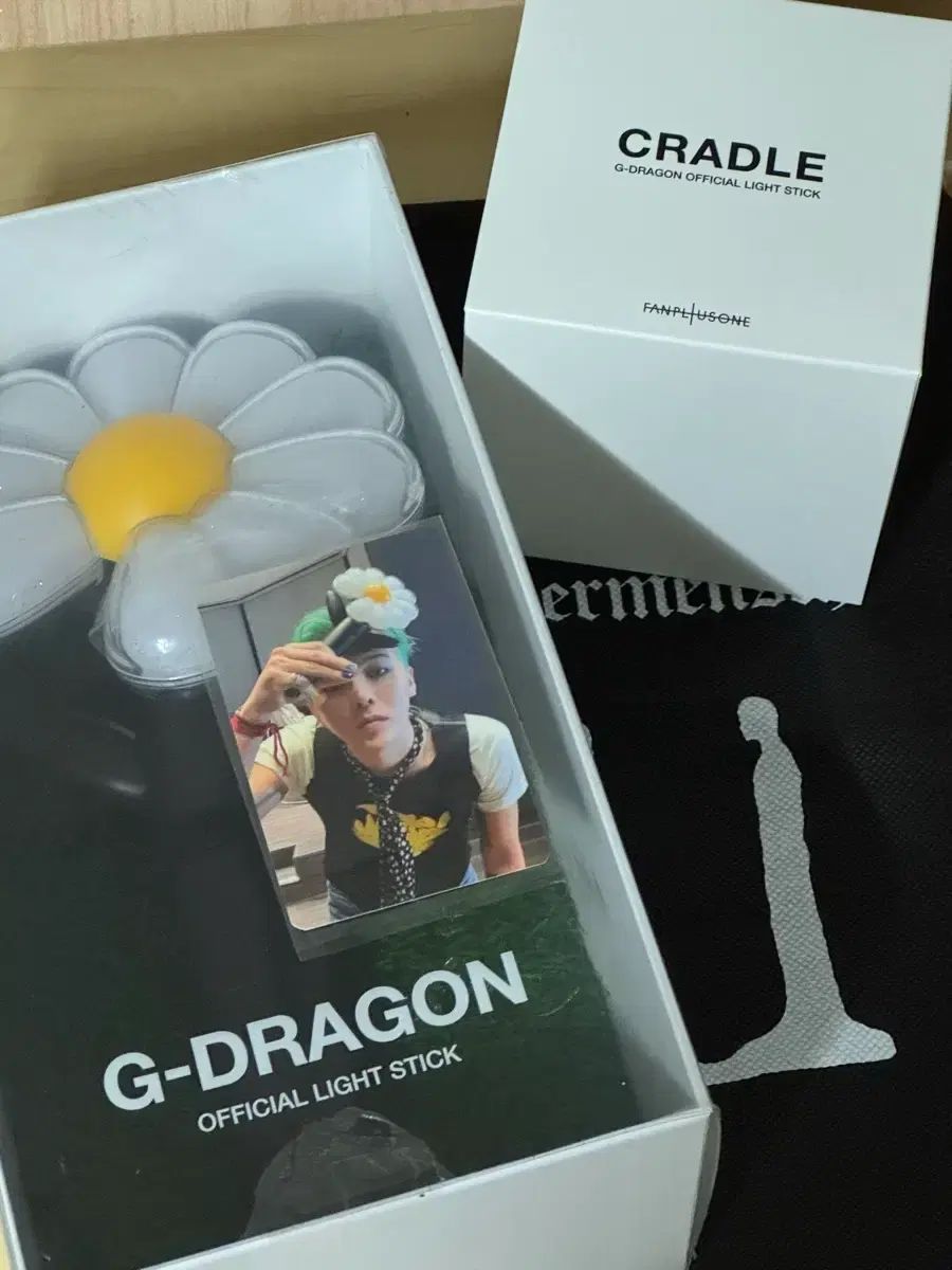 G-dragon ペンライト CRADLE トレカセット G-DRAGON ペンライト ジヨン