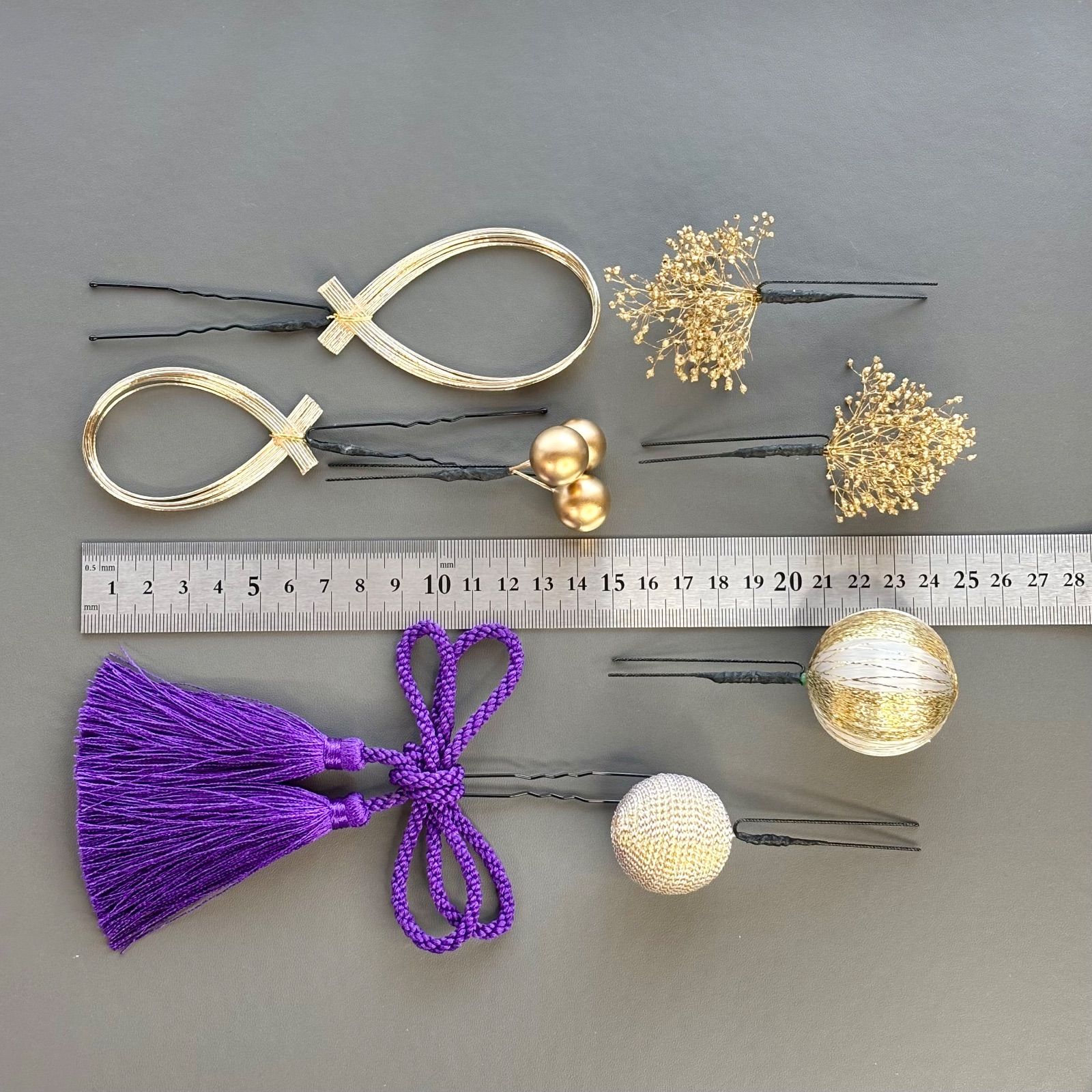 色打掛 サテンつまみ細工