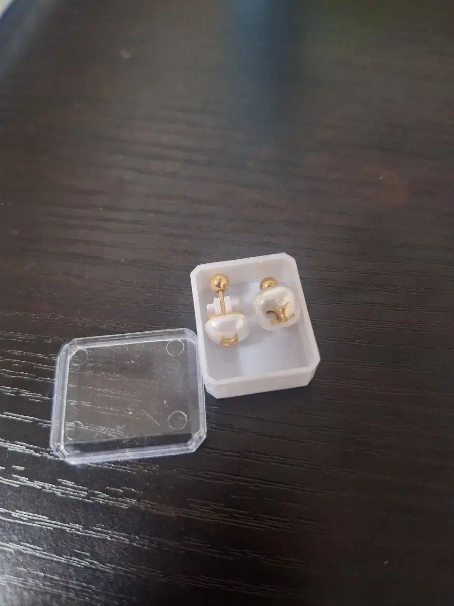 赤字超特価，品質保証 パール ピアス ゴールド ピアス