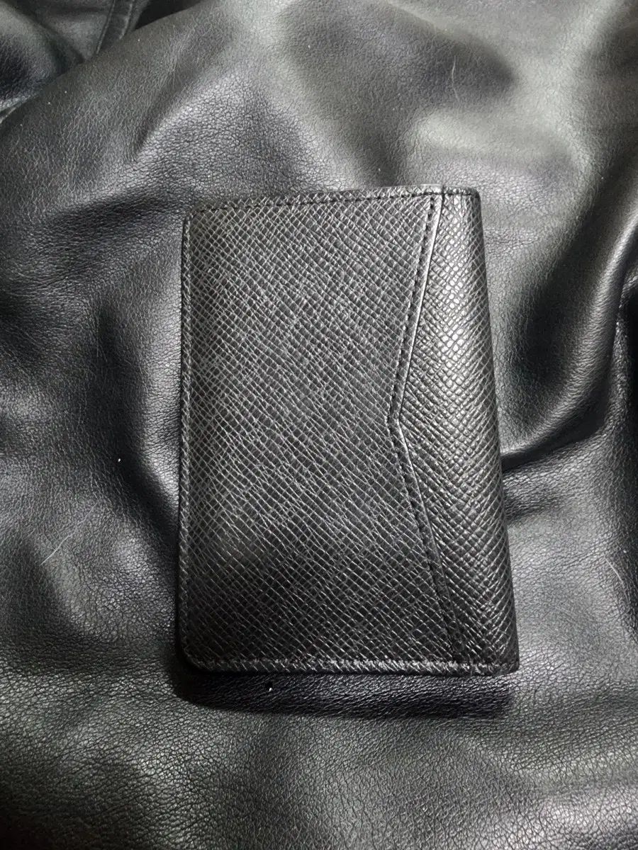 ルイヴィトン タイガ オーガナイザー 財布 中綿アウター ジョガーパンツ