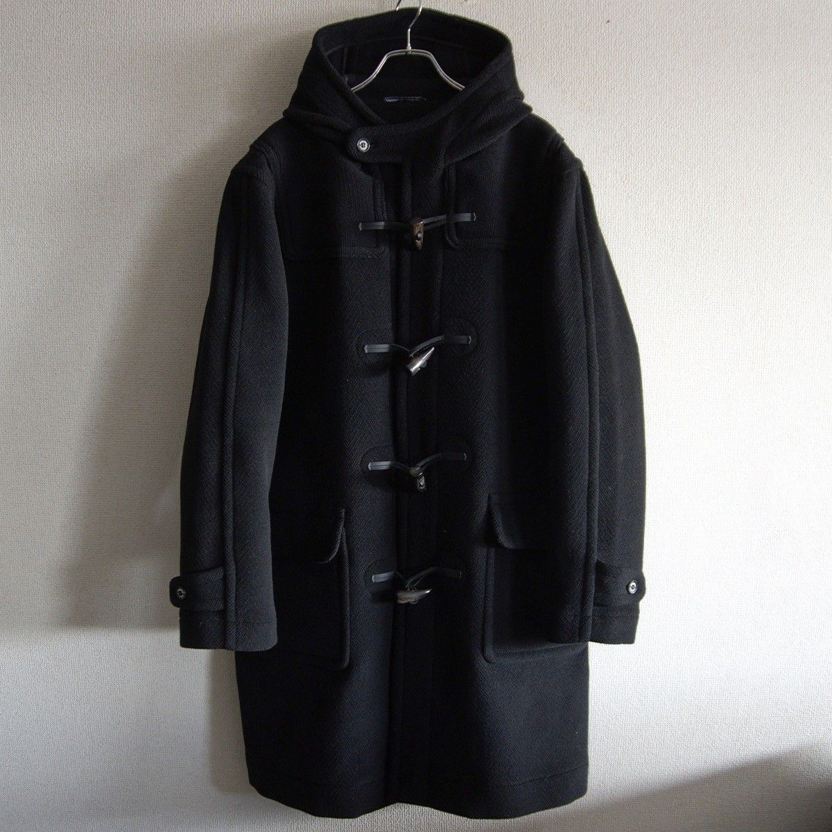 【新品】INVERTERE ダッフルコート黒42 JoshuaElis INVERTERE（インバーティア）｜INVERTERE（インバーティア）Joshua