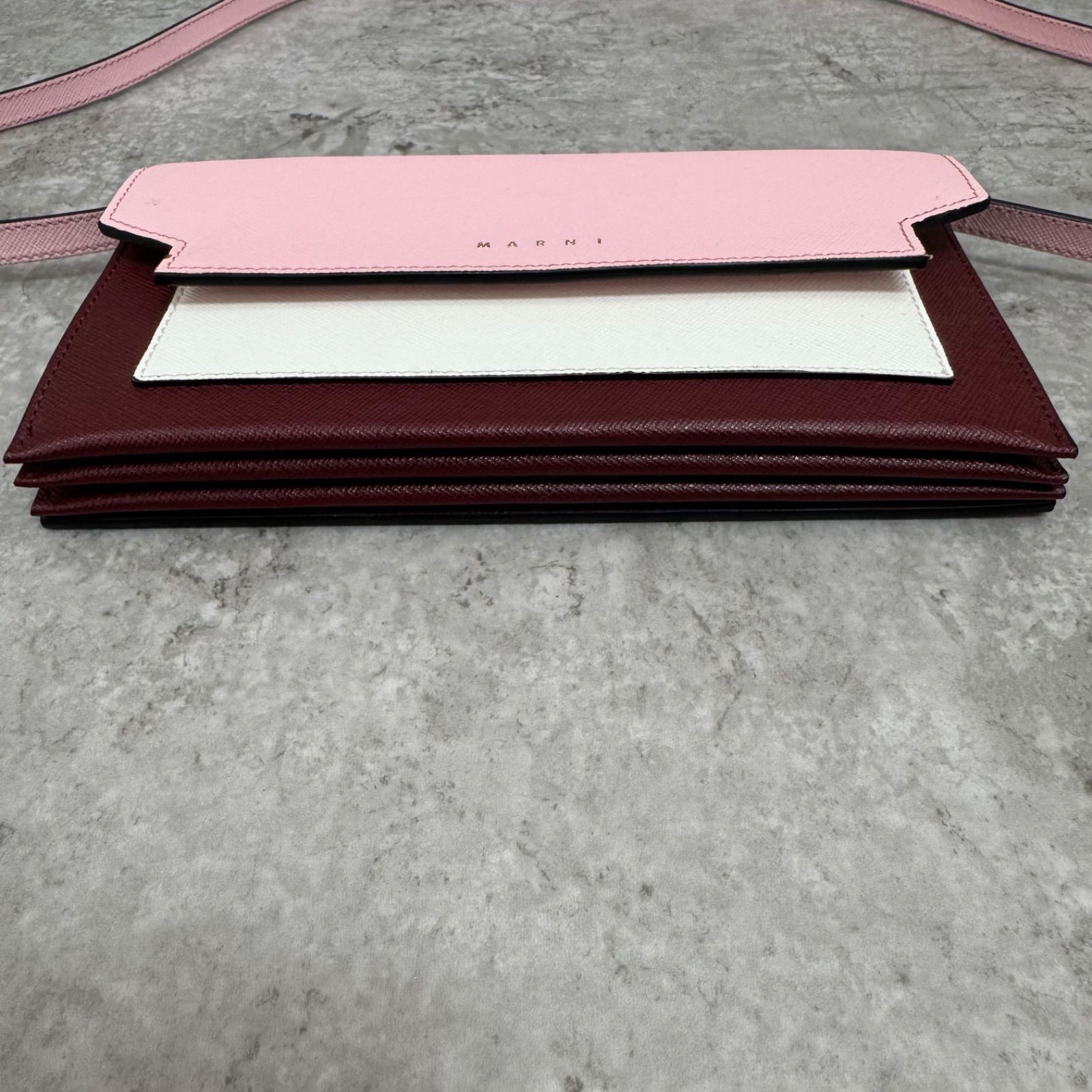 未使用】MARNI マルニ ショルダーウォレット クロスボディ レザー 