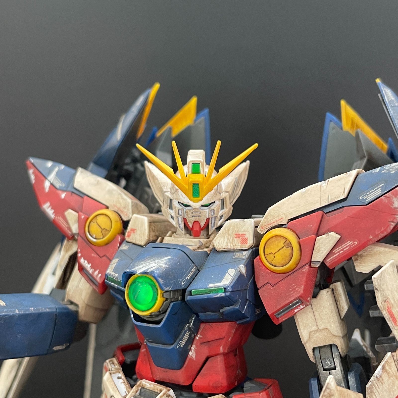 ガンプラ【中古品/塗装、ジオラマ改造】 MG 1/100 ウイングガンダム