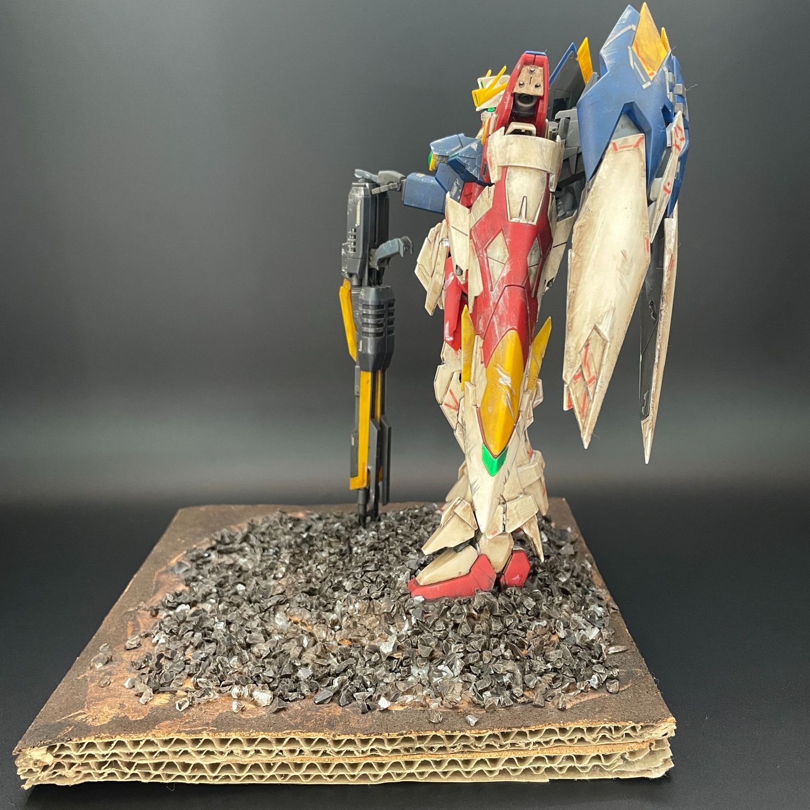 ガンプラ【中古品/塗装、ジオラマ改造】 MG 1/100 ウイングガンダム