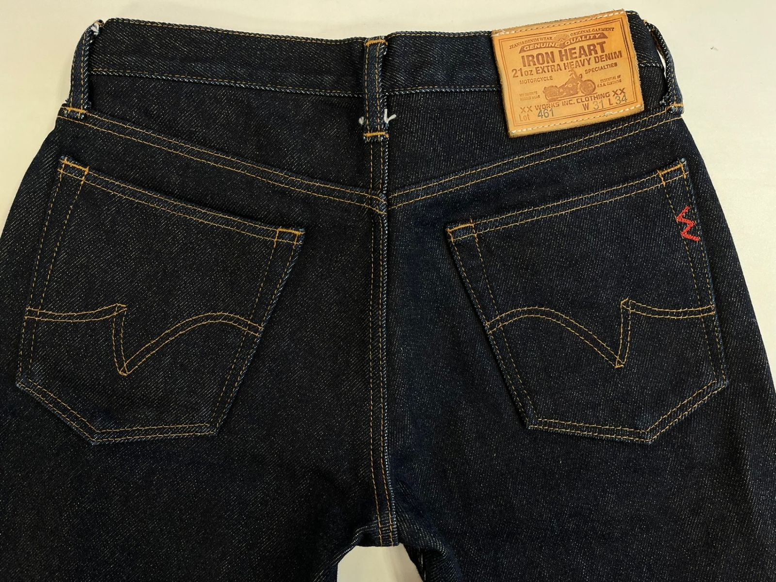 【新品タグ付き】IRON HEARTアイアンハート21ozエクストラヘビーデニム IRON HEART - 21oz. EXTRA HEAVY SELVEDGE DENIM - STRAIGHT - IH634S