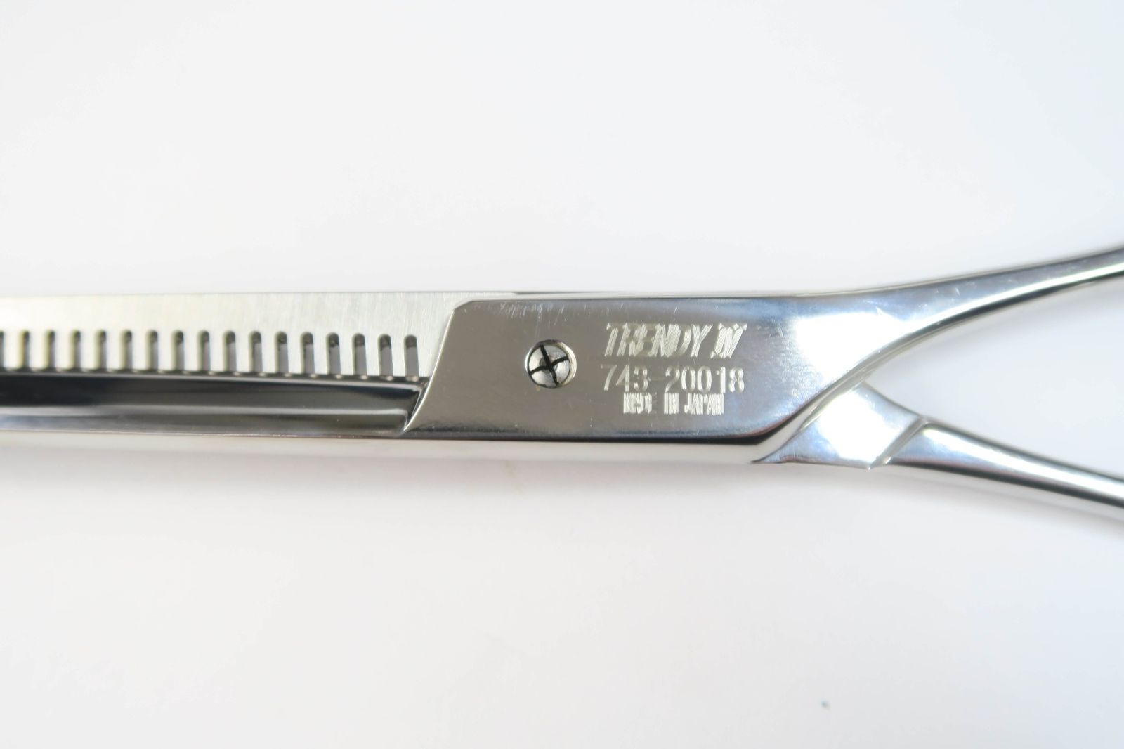 Cランク【光シザー HIKARI ヒカリ】 TRENDY 4 743 セニング 美容師