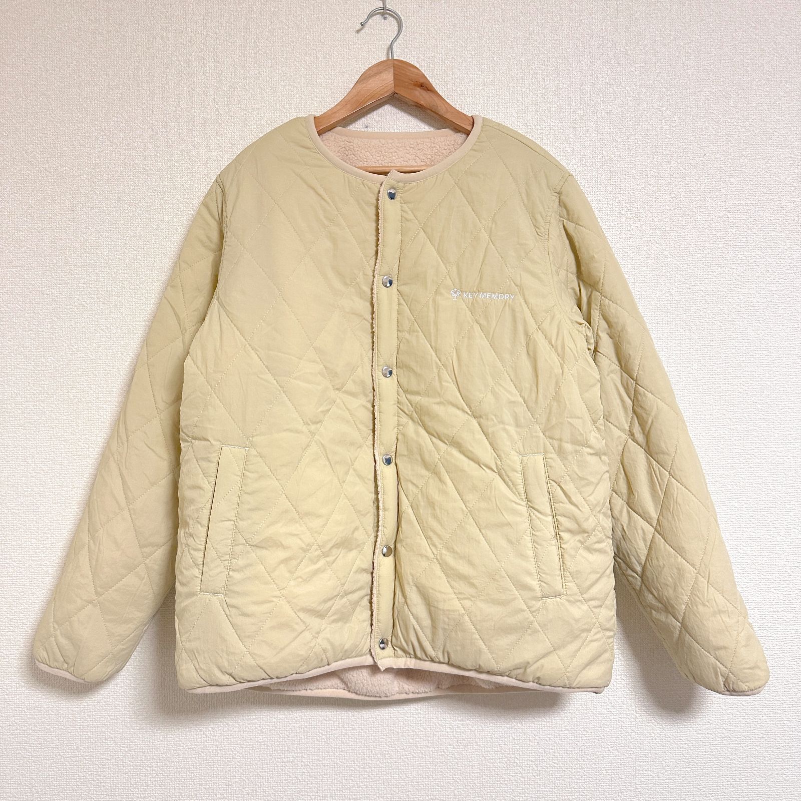 美品 KEY MEMORY 24AW ボアリバーシブルブルゾン ノーカラー 