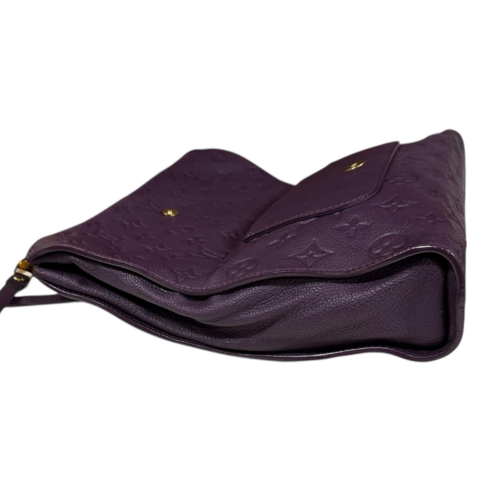 クラッチバッグ M