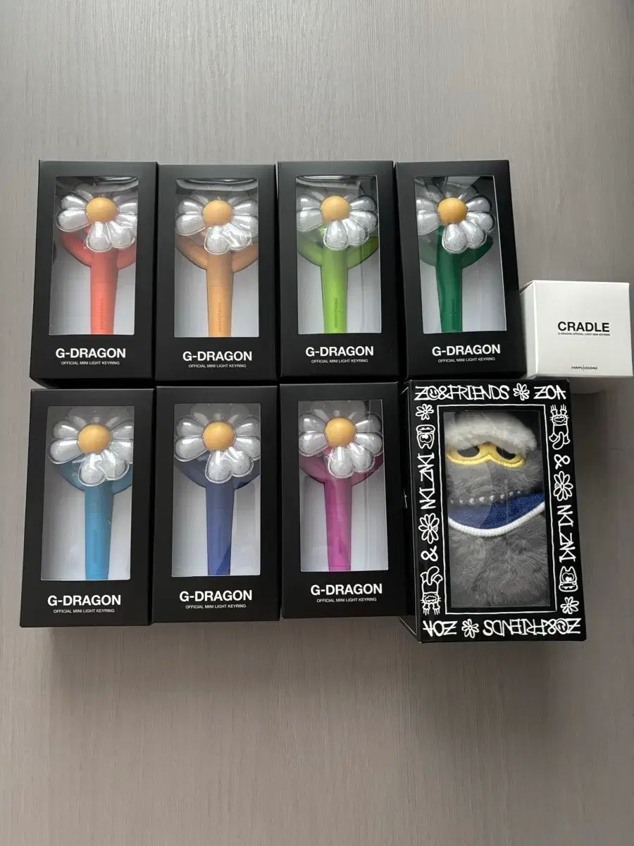 G-DRAGON ジードラゴン ライト キーホルダー クレードル チョア