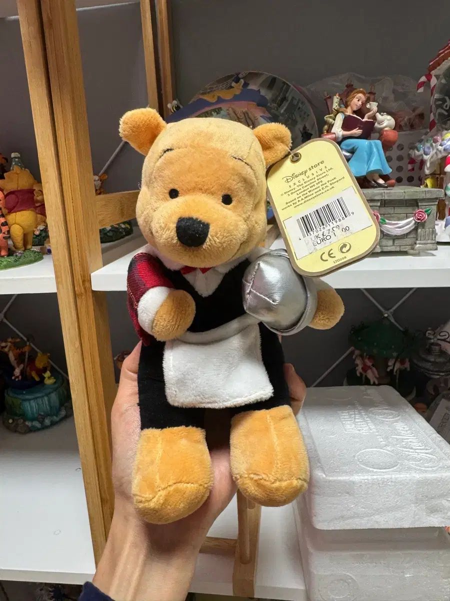 ディズニー プーさん ウェイトレス ぬいぐるみ IN 【公式通販】