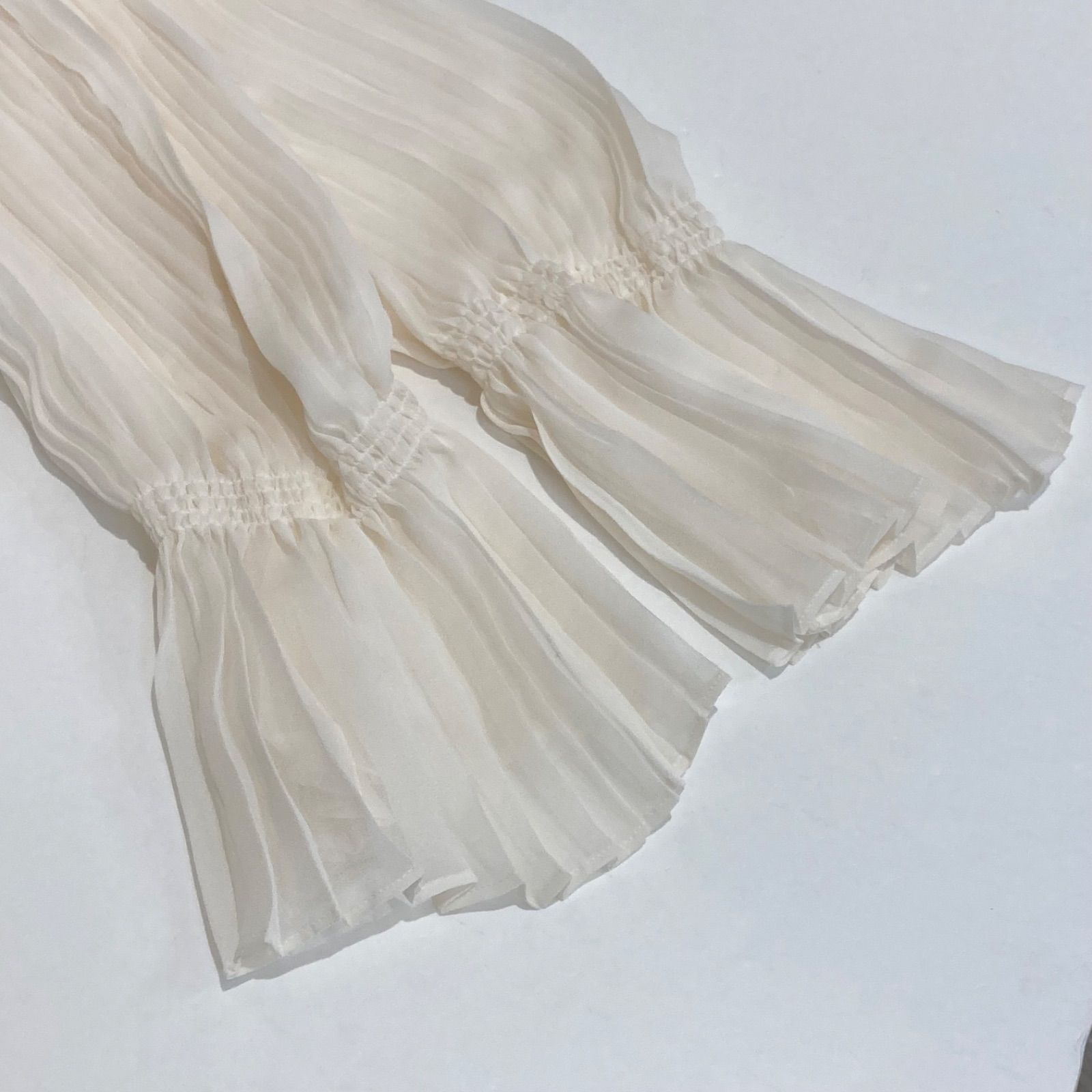 Martinique マルティニーク 2wayプリーツブラウス シースルー 透け感