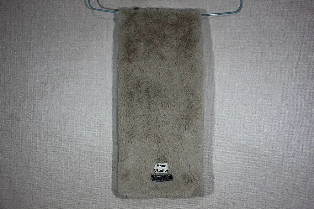 ACNE STUOFFICE アイ アムSTU ラムスキン ファー マフラー