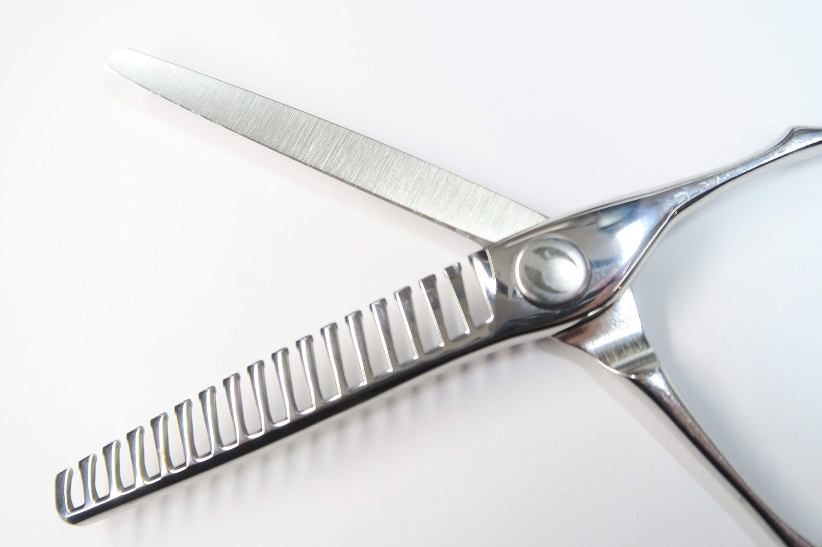 セニング 美容師