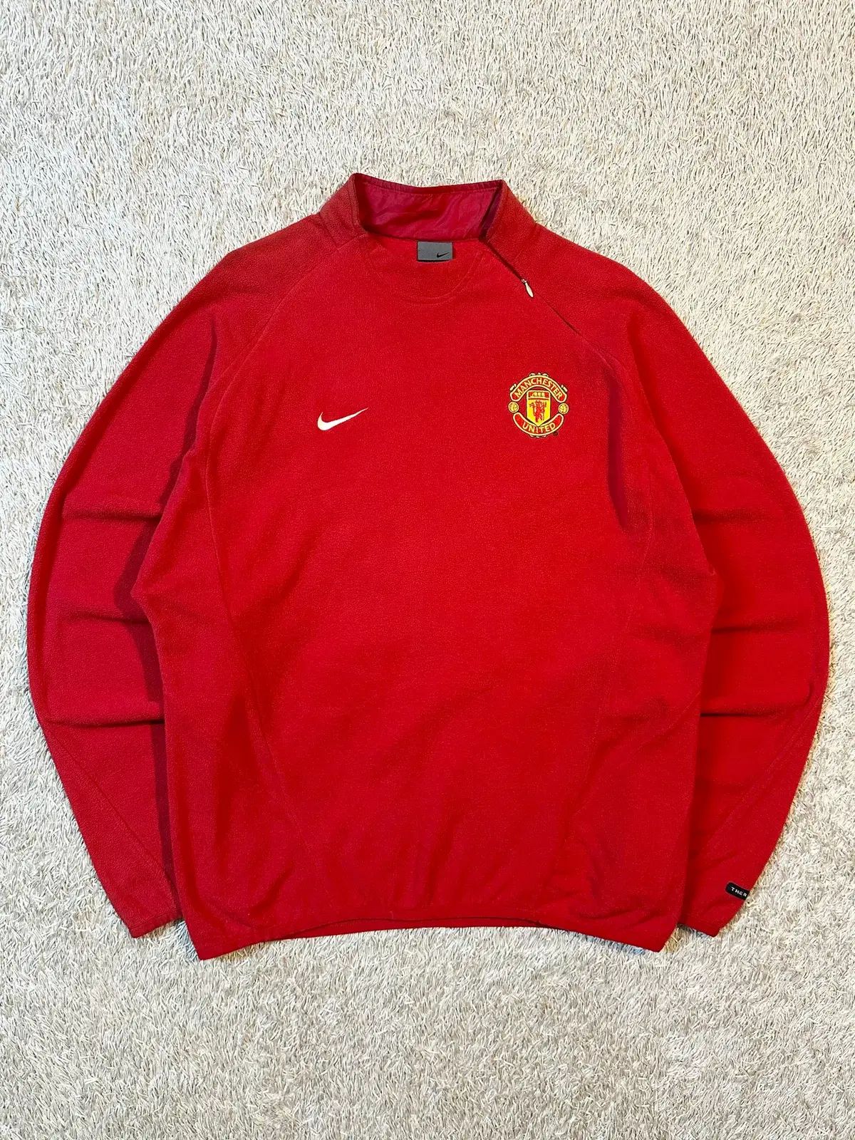 S必須アイテム 00 s NIKE マンチェスター ユナイテッド ウォームアップ フリース レッド