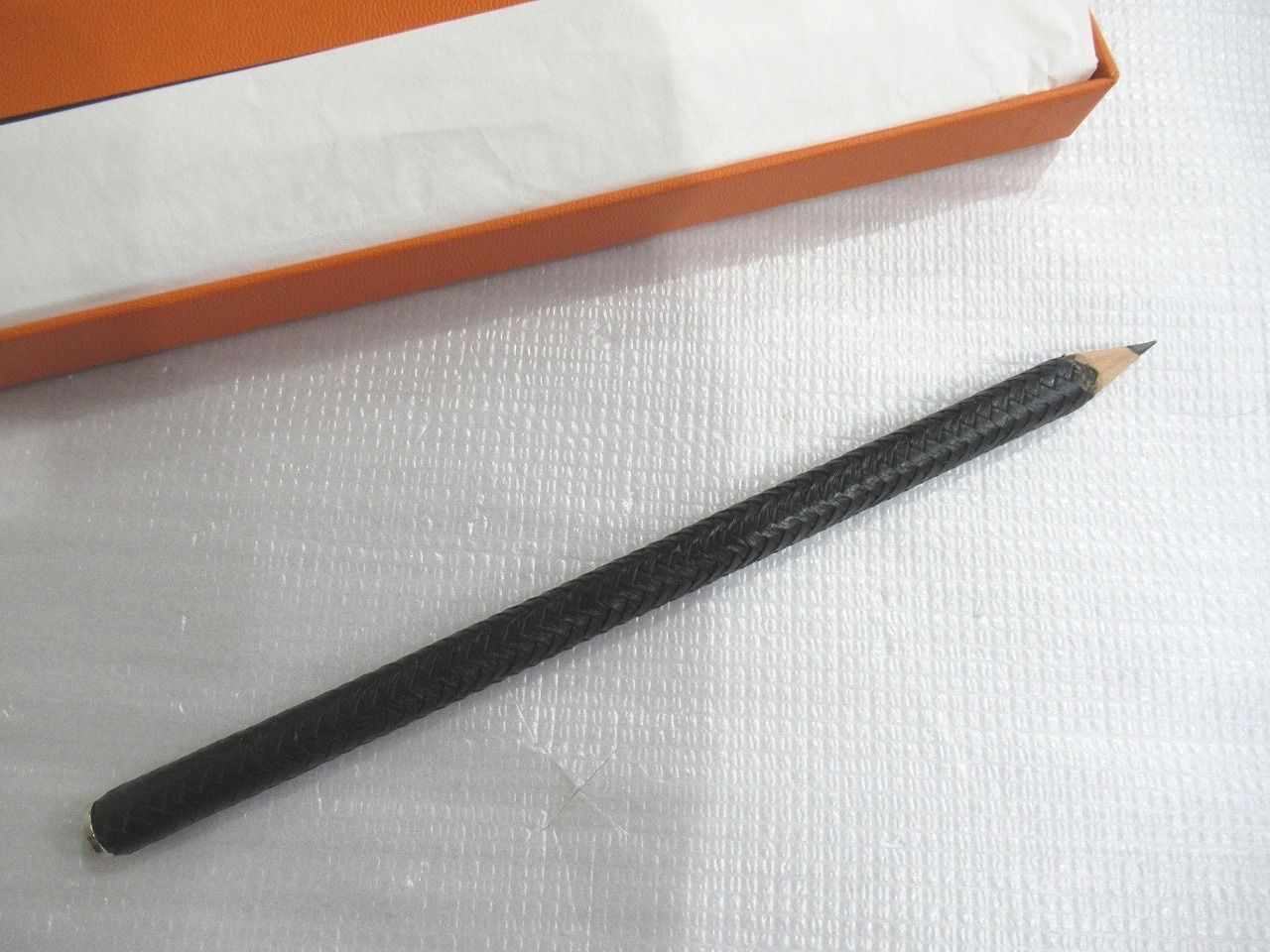 未使用 HERMES エルメス セリエ 鉛筆 レザー 革巻き 編み込み 黒