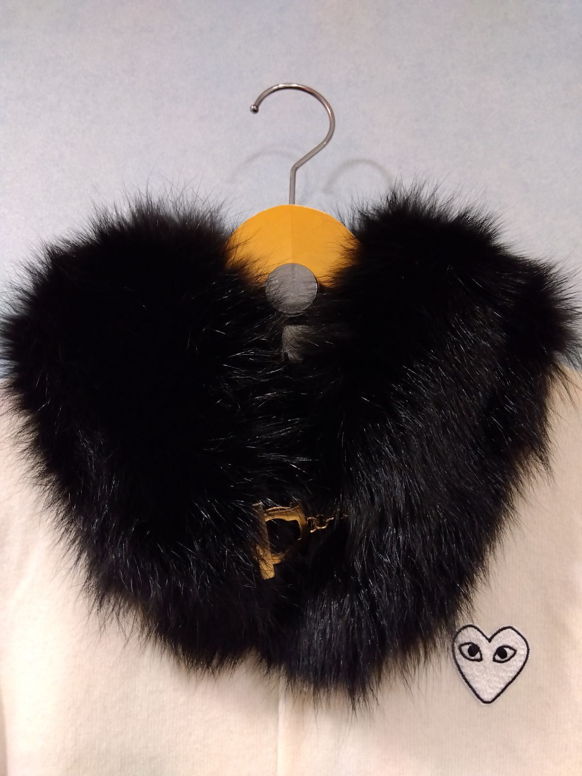 極美品☆フェラガモ　ファーマフラー ガンチーニチャーム　フォックス　ティペット黒 M08 Ferragamo フェラガモ フォックス ファー マフラー ティペット