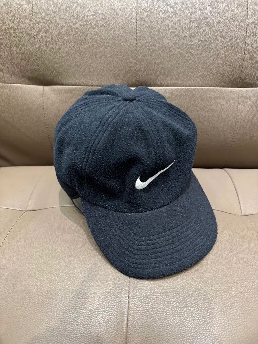 ナイキ スウッシュ フリース キャップ