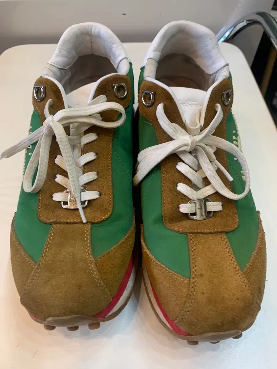 FERRAGAMO フェラガモ スウェード スニーカー グリーン ブラウン