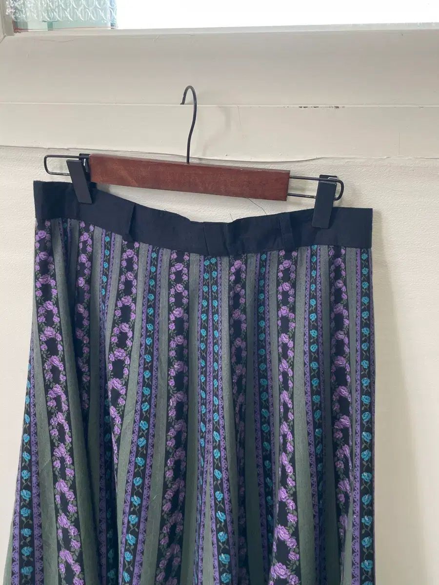  ヴィンテージ ボヘミアン フラワー スカート J 03550 その他 ひざ丈スカート