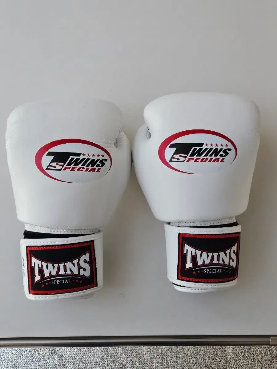 TWINS グローブ 12オンス 12 oz