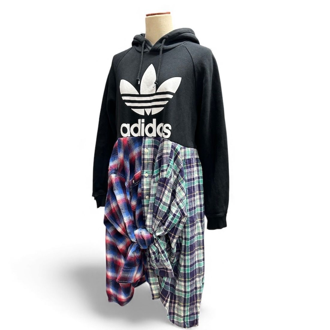 adidas パーカー ネルシャツドッキング 古着再構築 リメイクワンピース