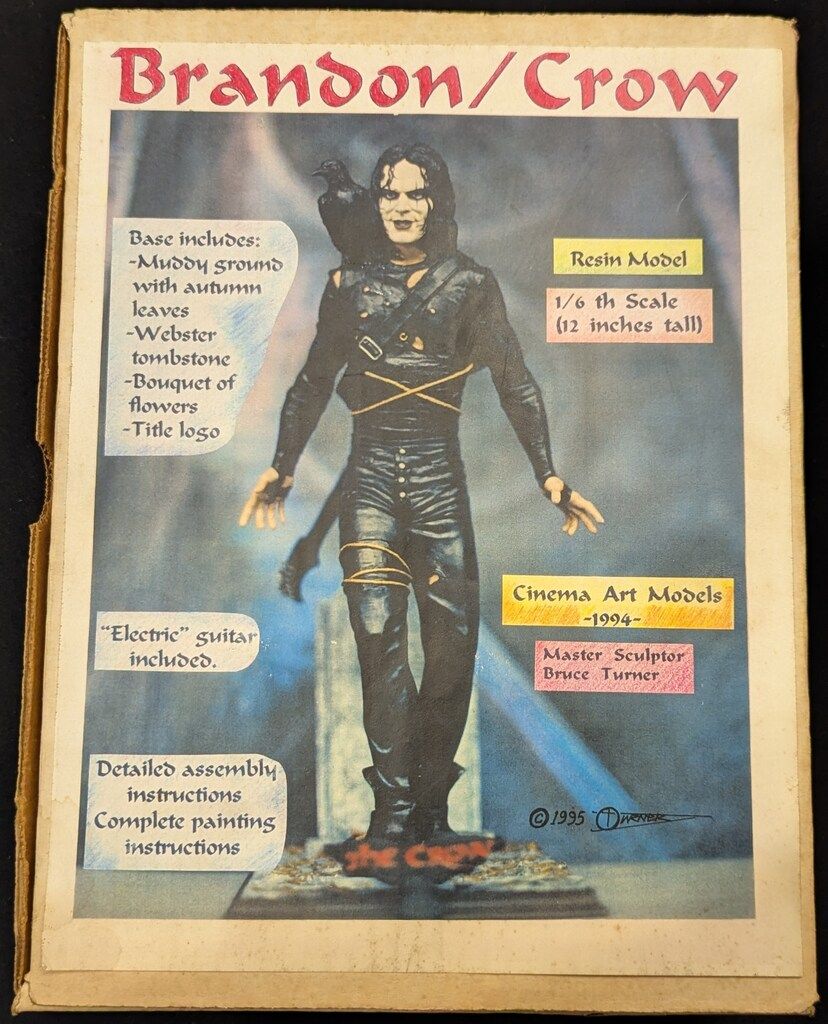 CINEMA ART MODELS THE CROW