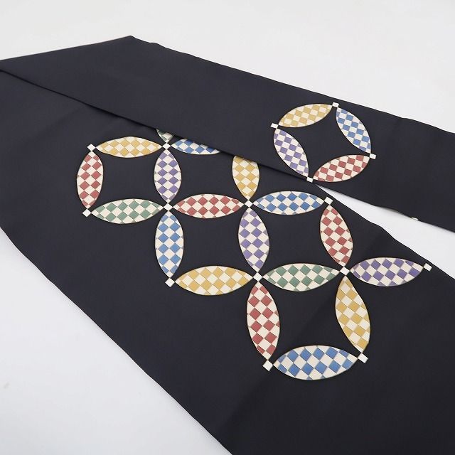 理想を求めて辿り着く華 正絹