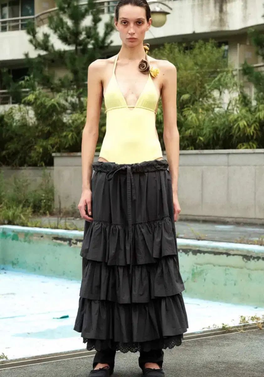 オープンワイワイ ROLLED WAIST TIERED SKIRT スカート