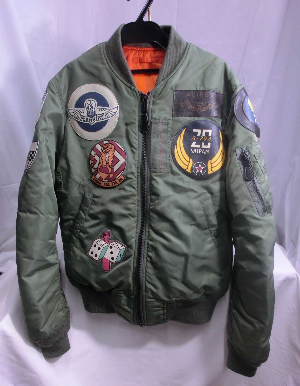 中古品 AVIREX MA-1 フライトジャケット オリーブグリーン パッチ付き