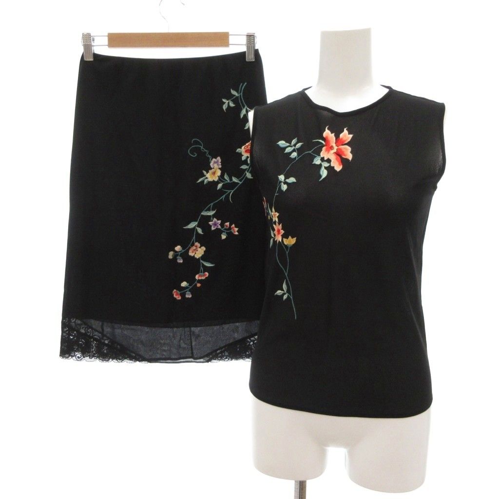 ヴィヴィアンタム　百合の刺繍スカート ヴィヴィアンタム VIVIENNE TAM セットアップ パワーネット