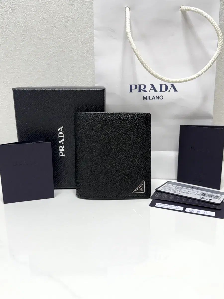 25 SS A PRADA プラダ ビッテロ 三角ロゴ 二つ折り財布