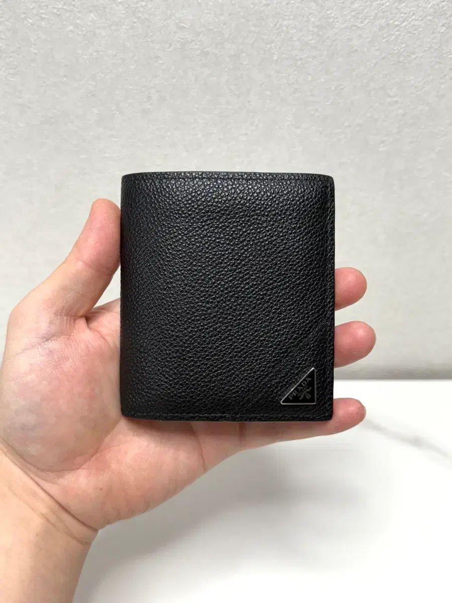 25 SS A PRADA プラダ ビッテロ 三角ロゴ 二つ折り財布