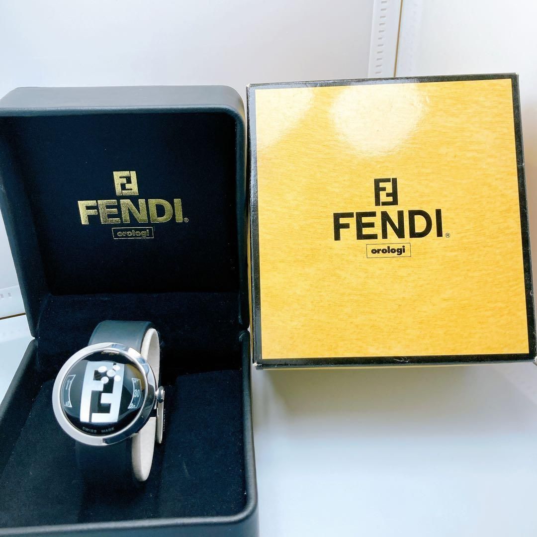 622 フェンディ 8010 G ブースラ ドームガラス ラバー 腕時計