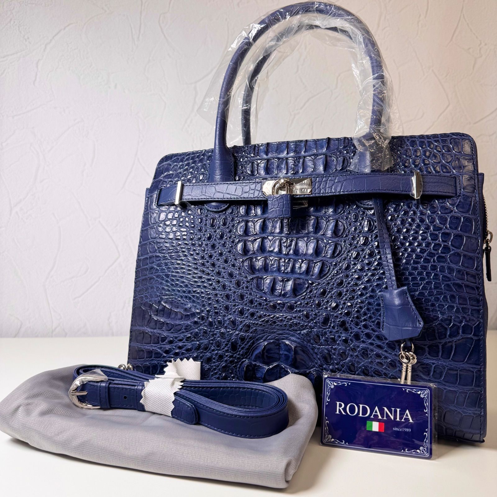 NEWランク RODANIA ２way ハンドバッグ ショルダーバッグ bag 肩掛け 南京錠 クロコダイル ターンロック 25 AP