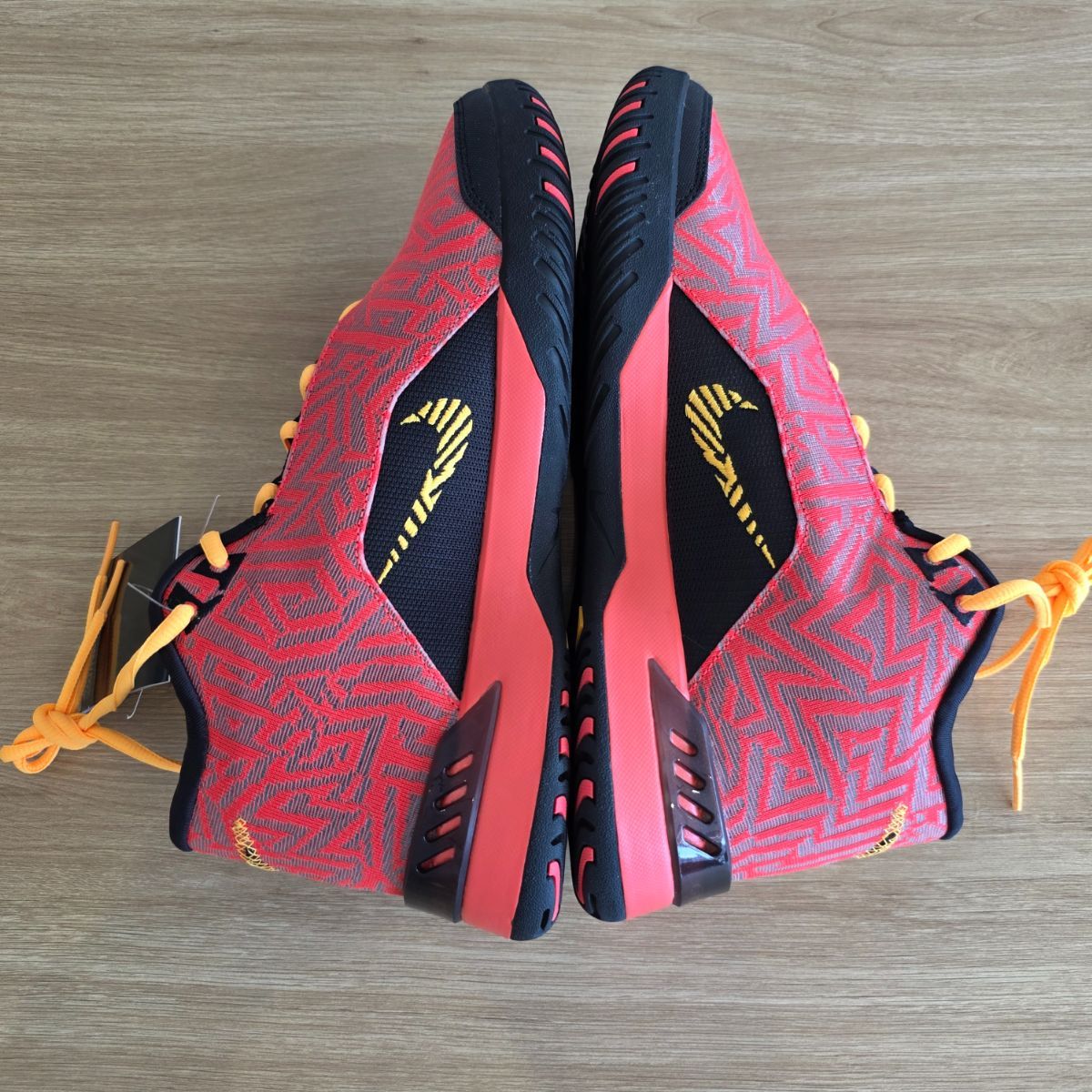 バスケットボールシューズ